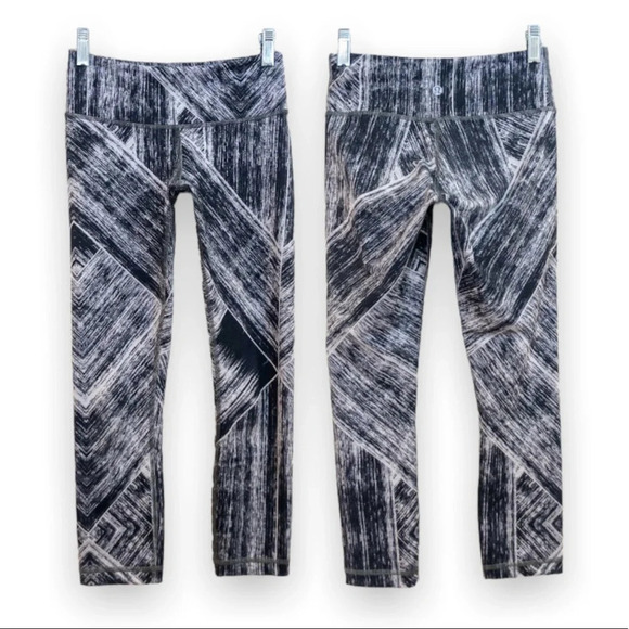 Lululemon Wunder Under Cropped Athleisure Athletic Geometric Leggings Women's 2 - Picture 1 of 7